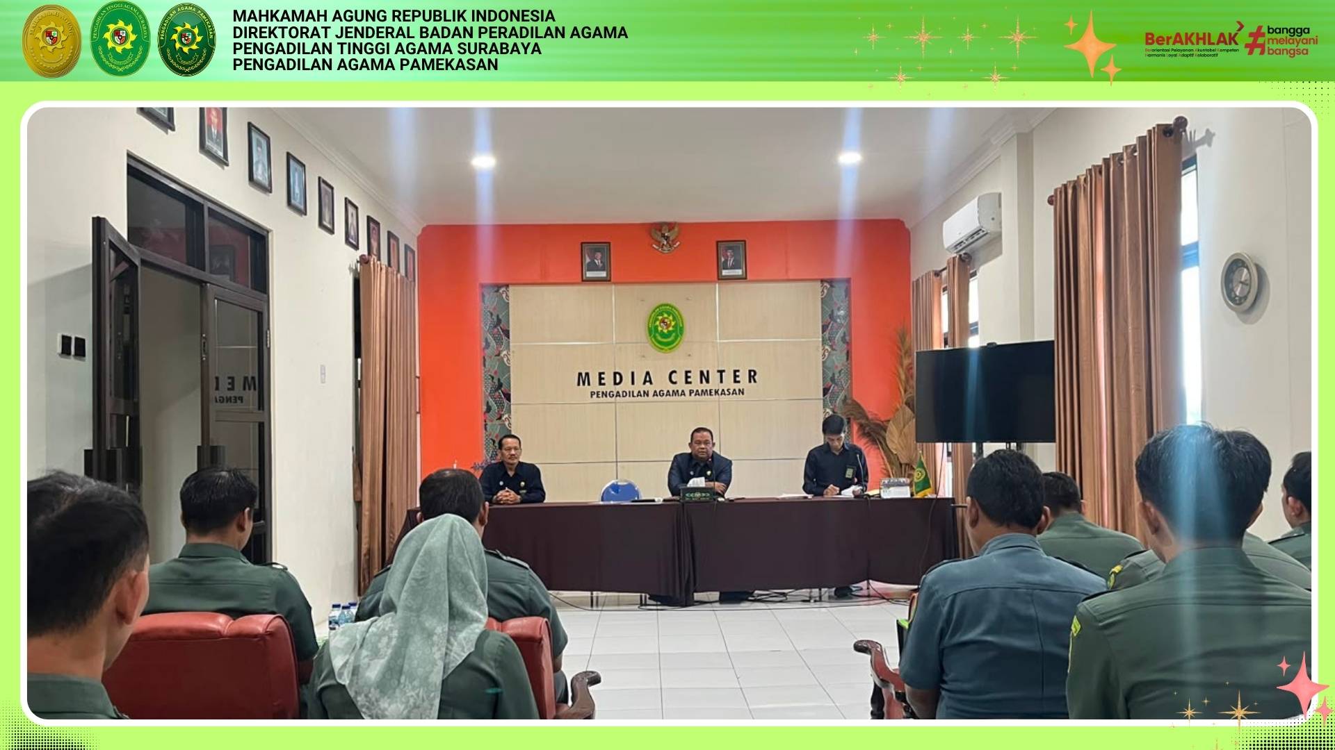Perkuat Kinerja: Ketua PA Pamekasan Lakukan Pembinaan Pegawai Pemerintah dengan Perjanjian Kerja